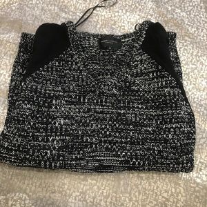 Romeo & Juliet couture marled sweater, size medium
